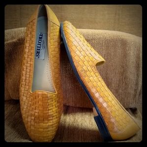 Mustard Yellow Trotters Size 11